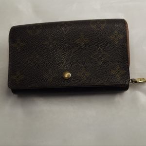 Louis Vuitton Monogram Canvas Porte Monnaie Tresor Wallet
